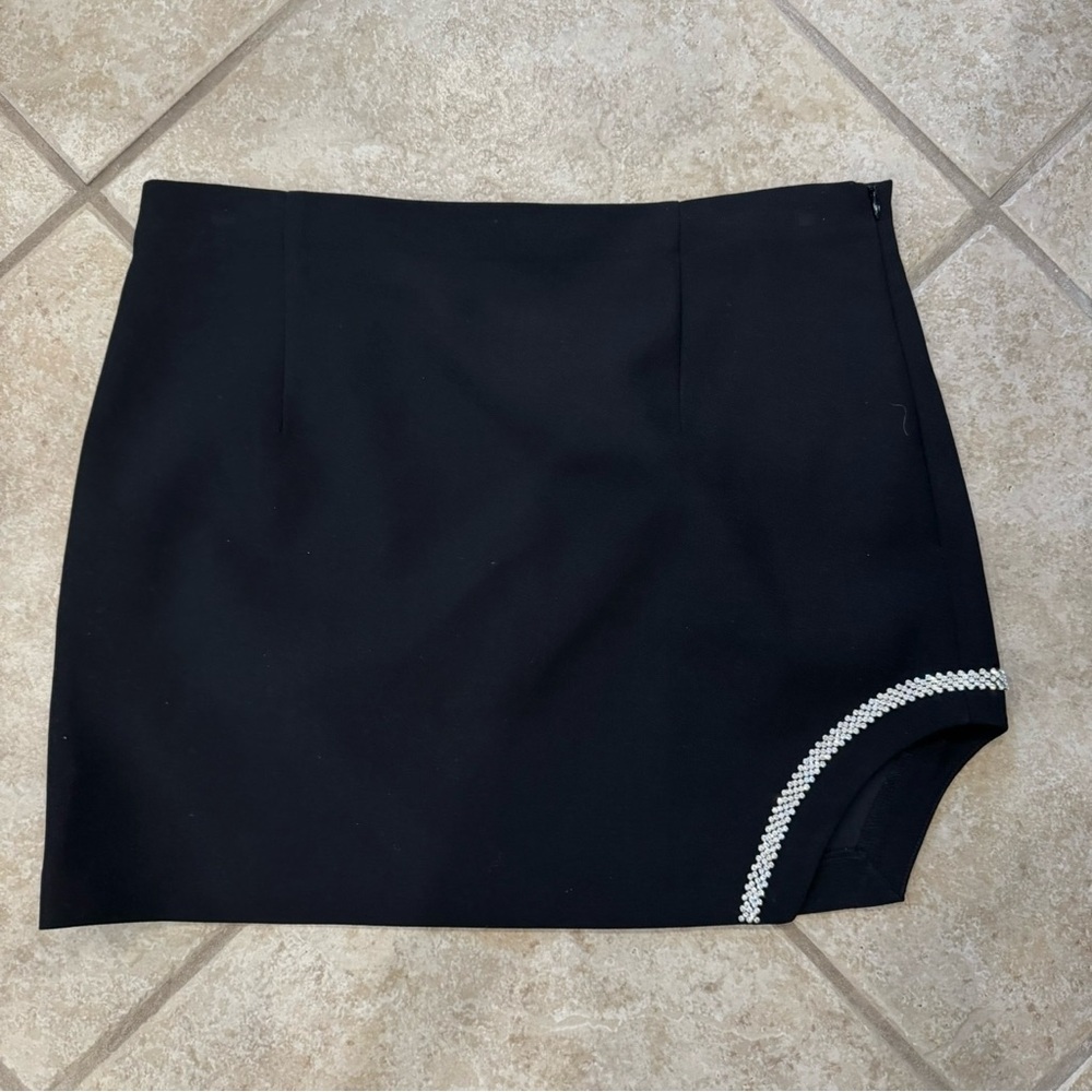 Zara Black Mini Skirt with Trim